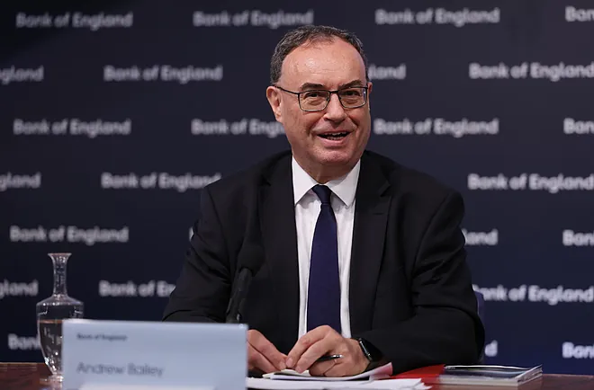 El-Banco-de-Inglaterra-mantiene-tipos-ante-incertidumbre-global