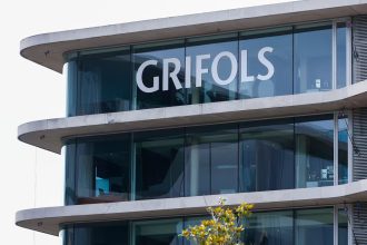 Otro-Reves-Bursatil-Para-Grifols-Acciones-Caen-Un-54