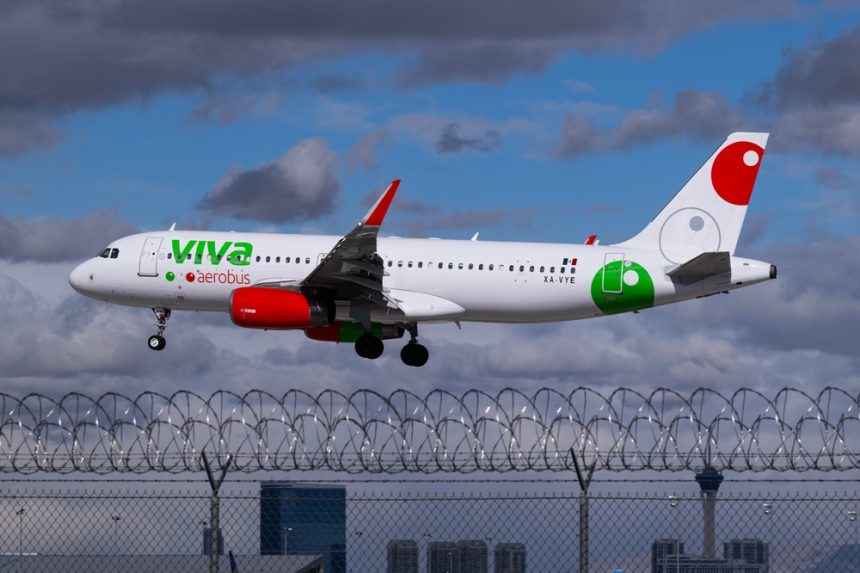 el-capitán-de-viva-aerobus-salva-a-215-personas-en-pleno-vuelo