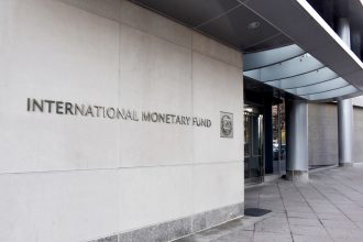 fmi-pide-ajustes-fiscales-a-países-con-alta-deuda