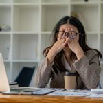 jóvenes-enfrentan-alta-tensión-financiera-sin-fondo-de-emergencia