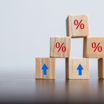 tasas-de-ahorro-altas-en-2025-hasta-5.00%-apy-disponibles