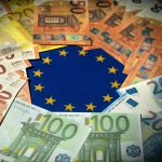 el-euro-cae-por-datos-industriales-y-presión-arancelaria