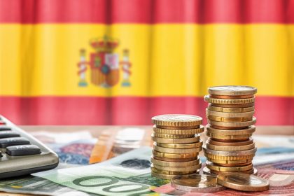 funcas-rebaja-previsión-de-crecimiento-al-2,4%-en-2025