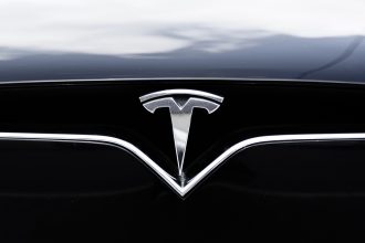 tesla-cae-en-europa-mientras-byd-gana-terreno