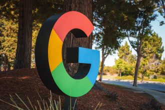 bruselas-aplaza-la-multa-a-google-por-presión-de-ee.uu.