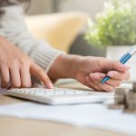 el-crédito-en-pesos-cae-tras-17-meses-de-crecimiento