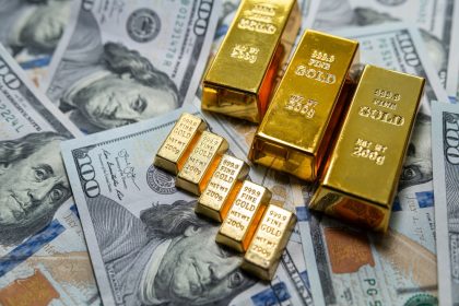 el-oro-sigue-en-ascenso-pese-a-riesgos-y-correcciones