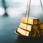 el-oro-sufre-su-mayor-caída-en-más-de-una-década