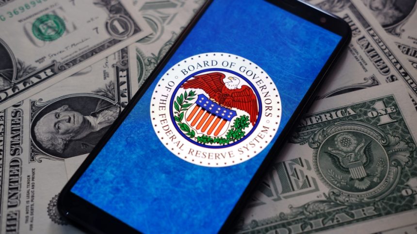 la-fed-recorta-otra-vez-los-tipos-en-medio-de-tensiones-políticas