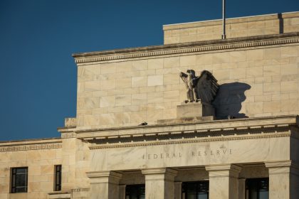 la-fed-no-ve-urgencia-para-recortar-tipos-en-enero